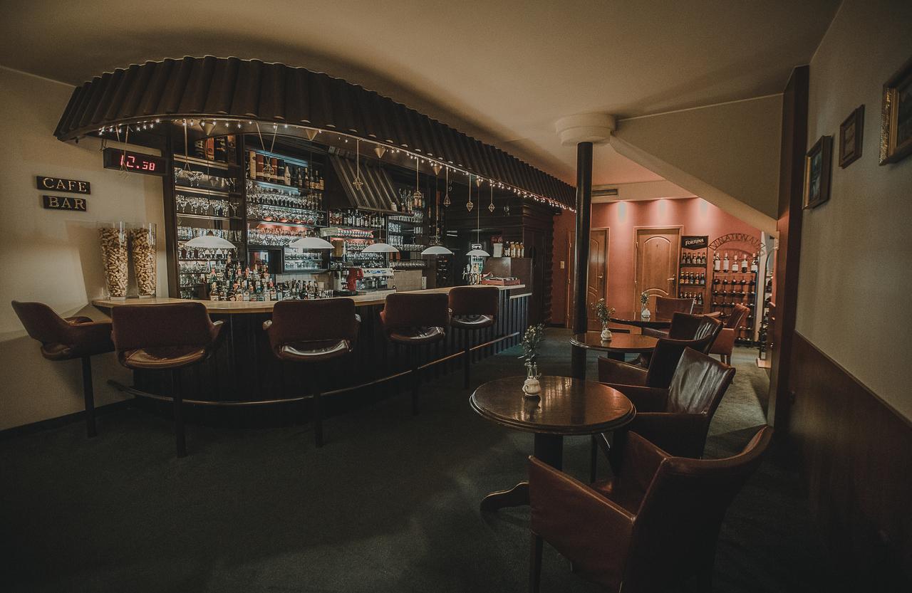 Hotel Restaurant Boss Miloslaw Luaran gambar