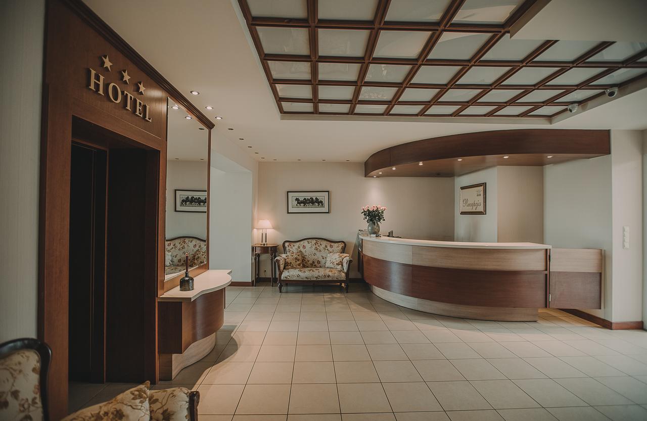 Hotel Restaurant Boss Miloslaw Luaran gambar